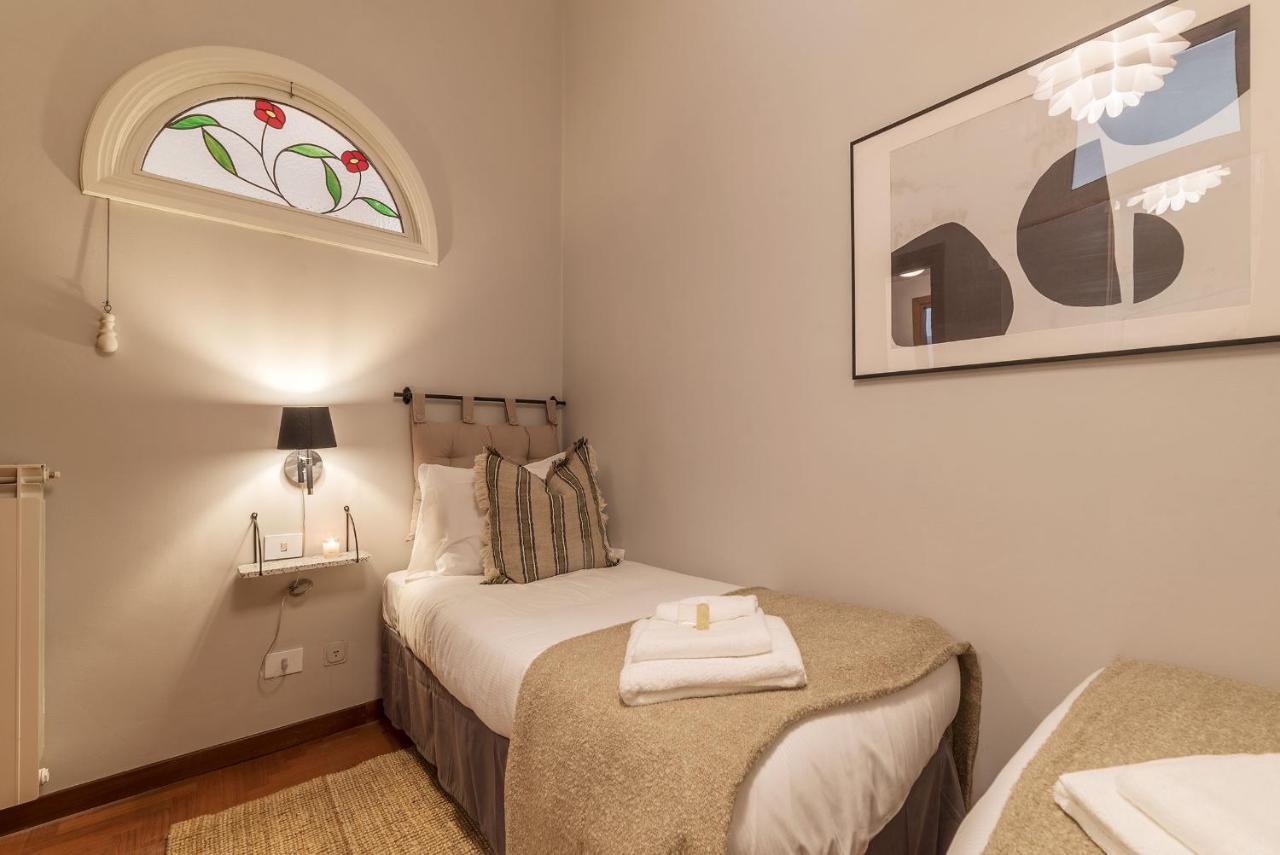 Lively Roma Trastevere Renovated Apartment - FromhometoRom Eksteriør billede