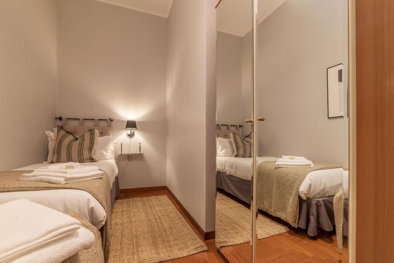 Lively Roma Trastevere Renovated Apartment - FromhometoRom Eksteriør billede